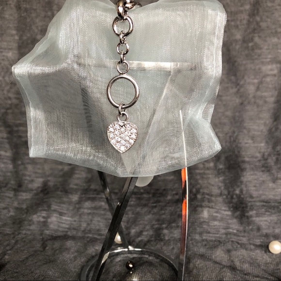 New STERLING SILVER ROLO LINK TOGGLE BRACELET with a CUBIC ZIRCONIA HEART CHARM - Picture 4 of 8